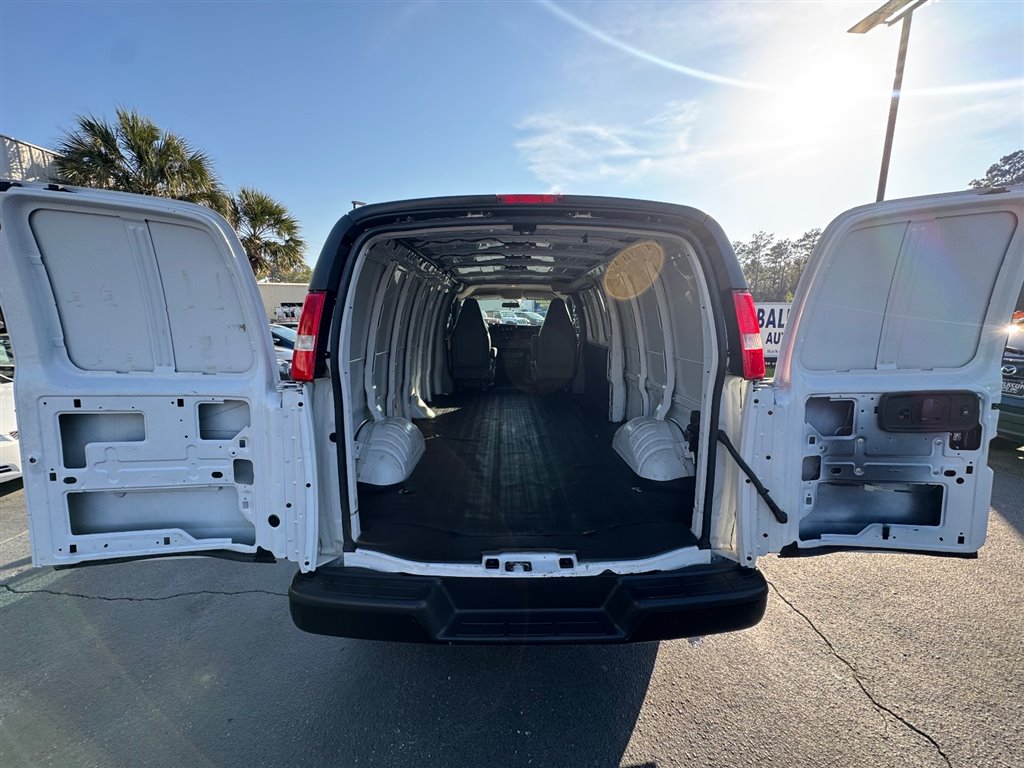 2023 GMC Savana G2500 Extended Cargo - 11