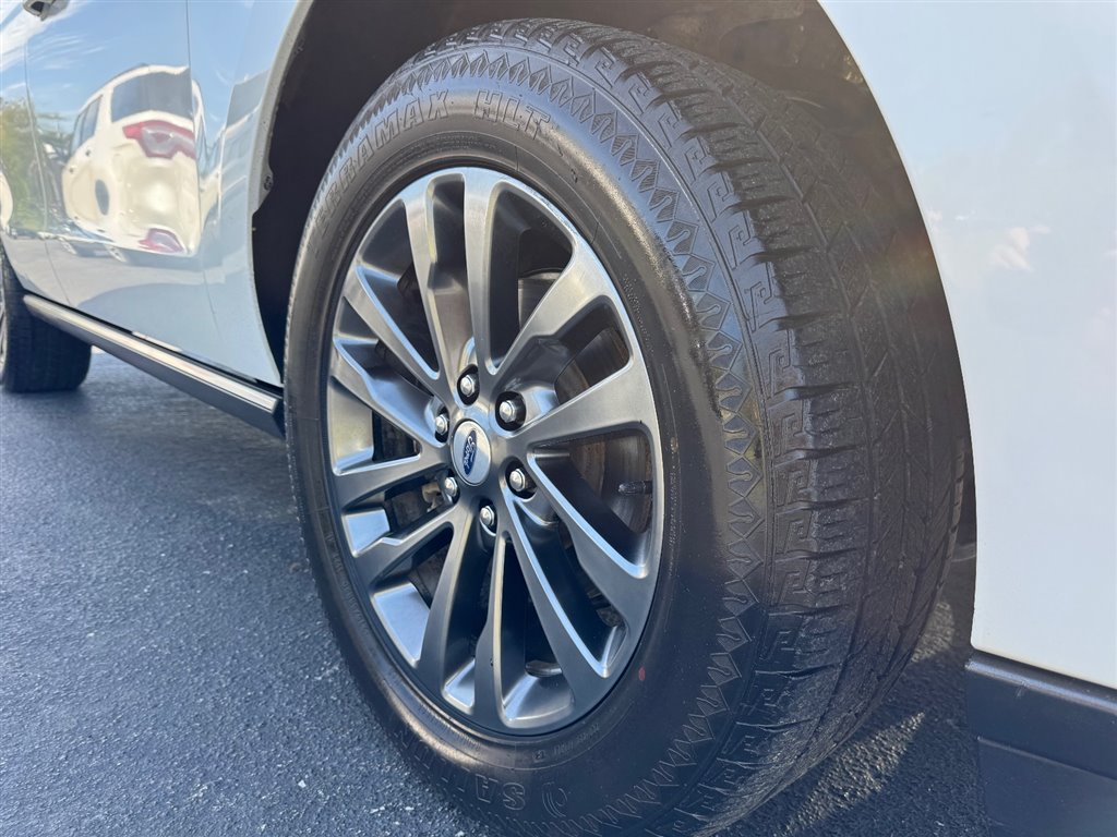 2021 Ford Expedition Limited - 8