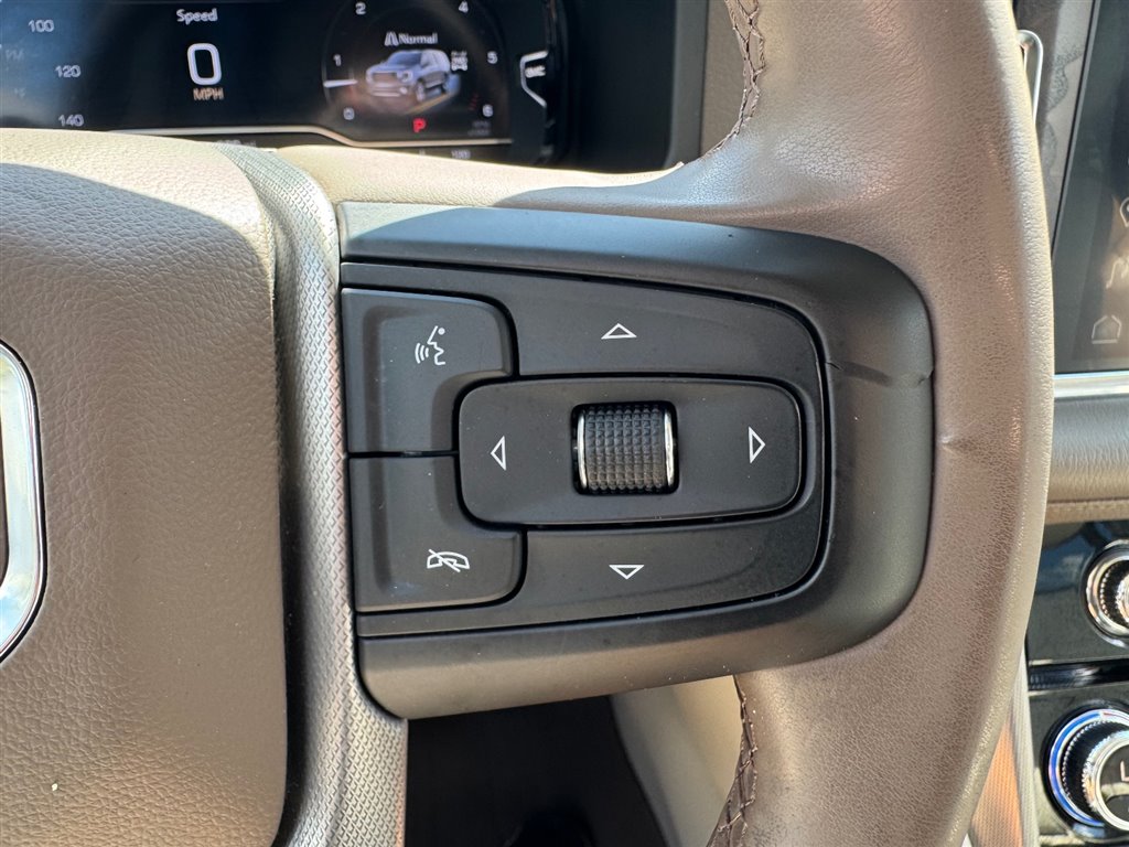 2023 GMC Yukon Denali 4WD  WHITE at Burns GMC