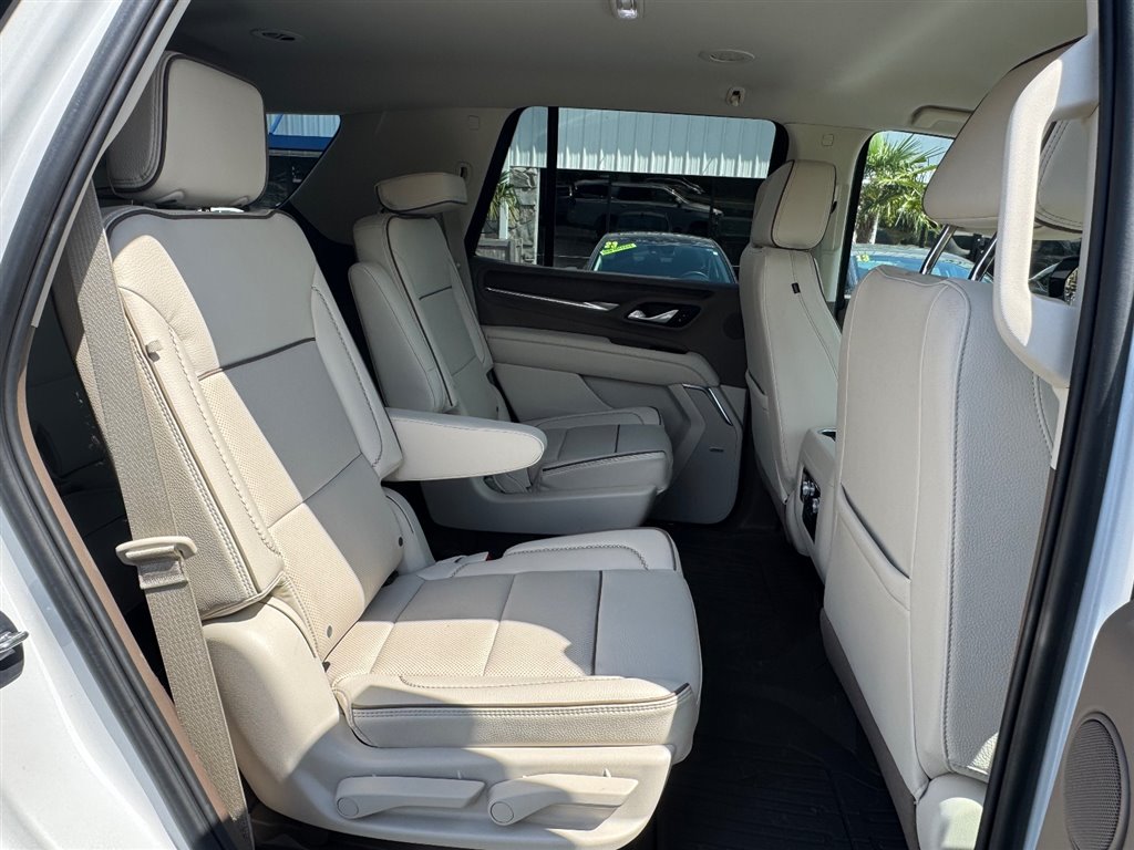 2023 GMC Yukon Denali 4WD  WHITE at Burns GMC