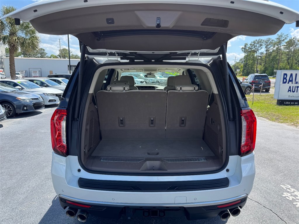 2023 GMC Yukon Denali 4WD  WHITE at Burns GMC