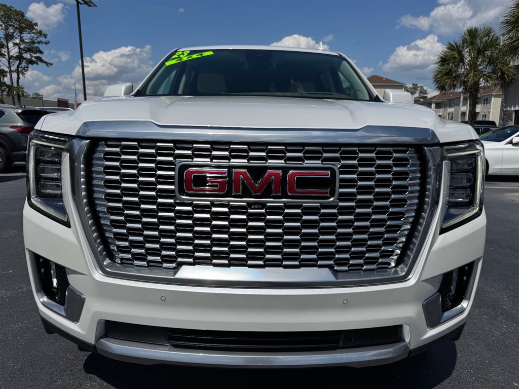 2023 GMC Yukon Denali 4WD  WHITE at Burns GMC