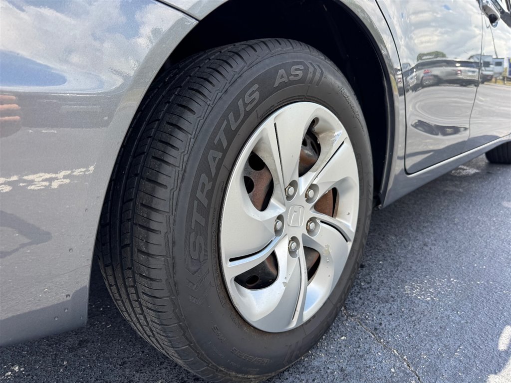 2013 Honda Civic LX Sedan 5-Speed AT - 9