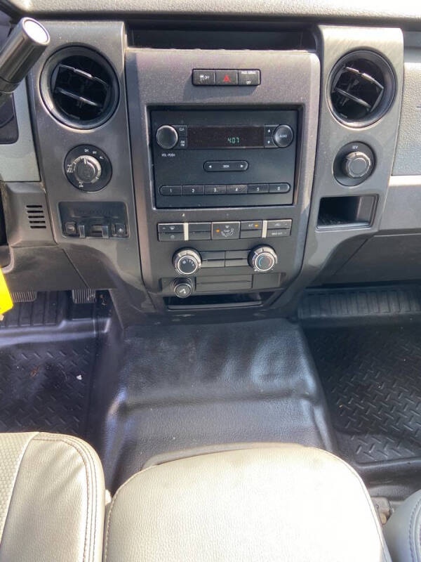 2012 Ford F-150 FX4 photo