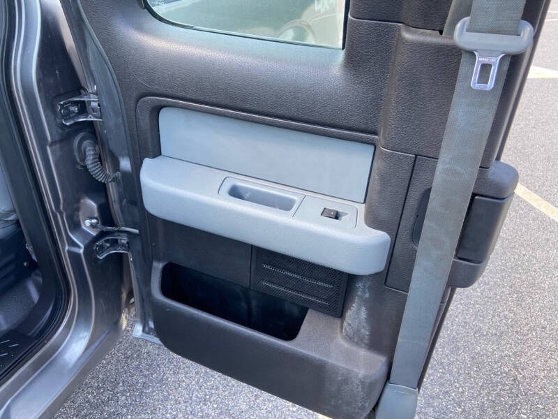 2012 Ford F-150 FX4 photo