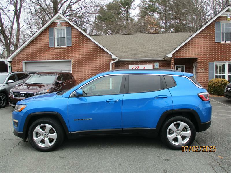 2019 Jeep Compass Latitude  photo