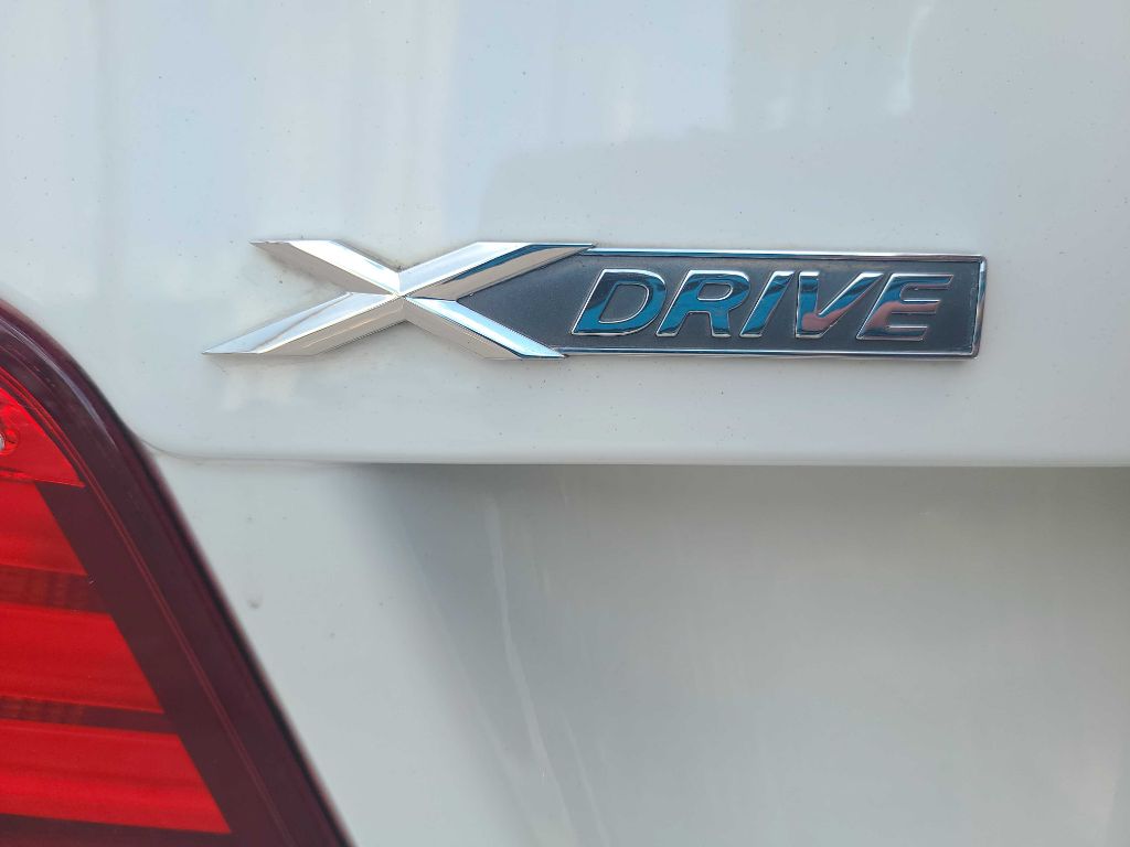 2013 BMW MDX 528i xDrive photo