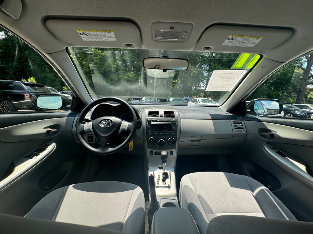 2011 Toyota Corolla photo