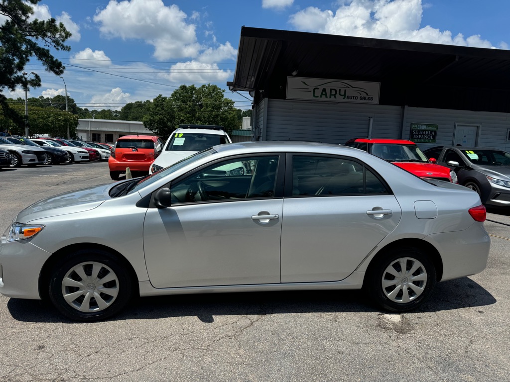 2011 Toyota Corolla photo