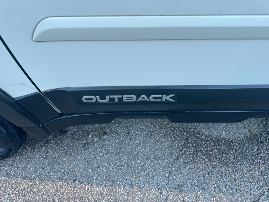 2014 Subaru Outback 2.5i Limited photo