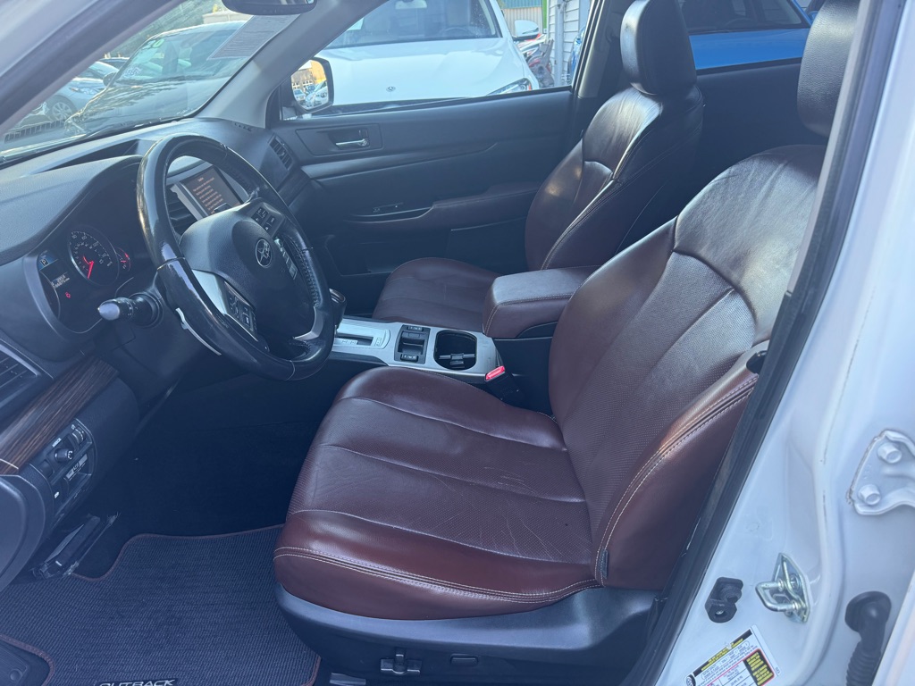 2014 Subaru Outback 2.5i Limited photo