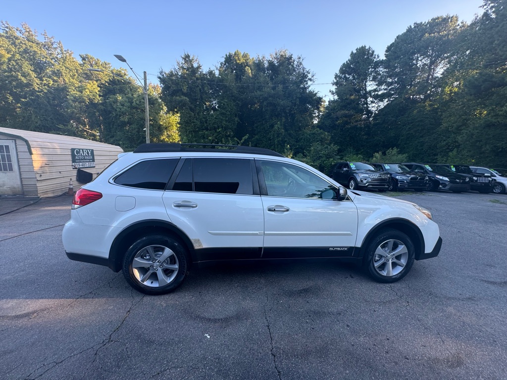 2014 Subaru Outback 2.5i Limited photo