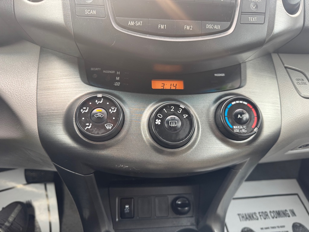 2011 Toyota RAV4 photo