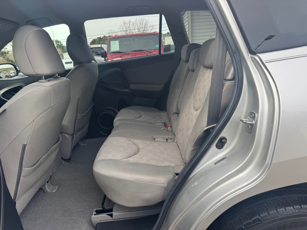 2011 Toyota RAV4 photo