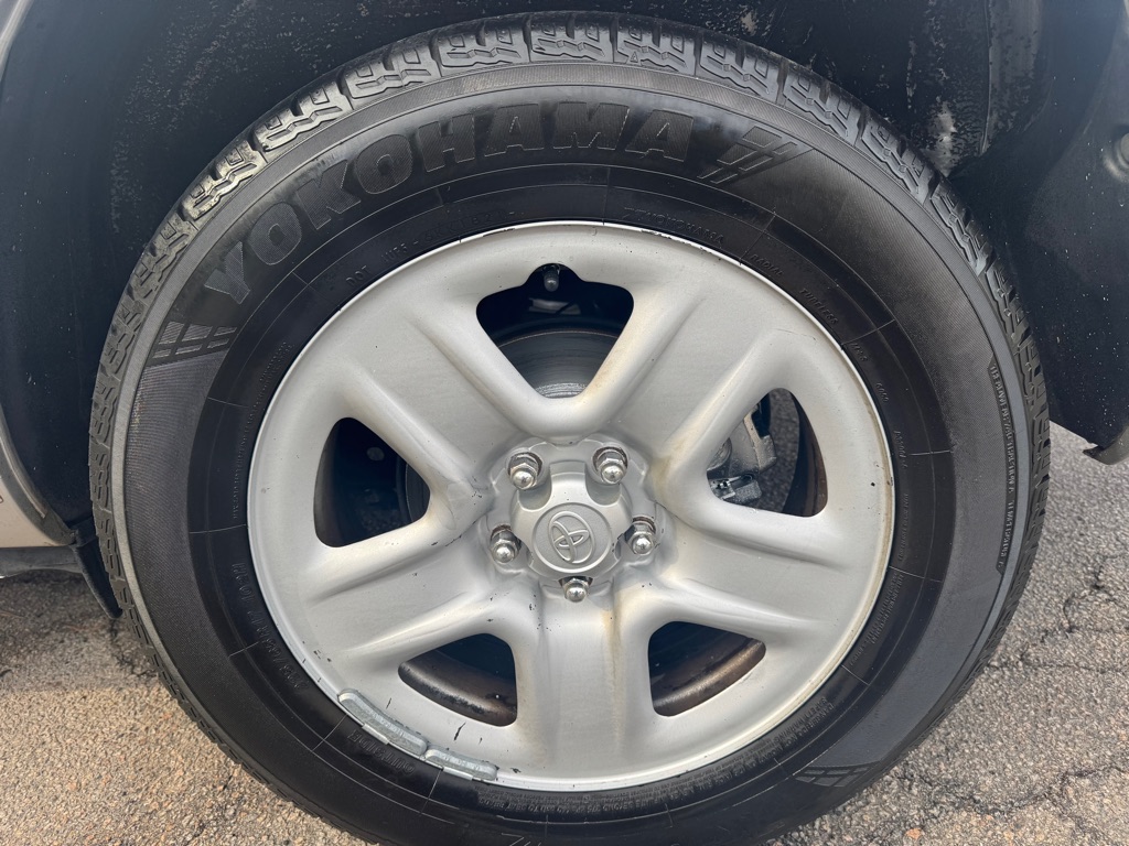 2011 Toyota RAV4 photo