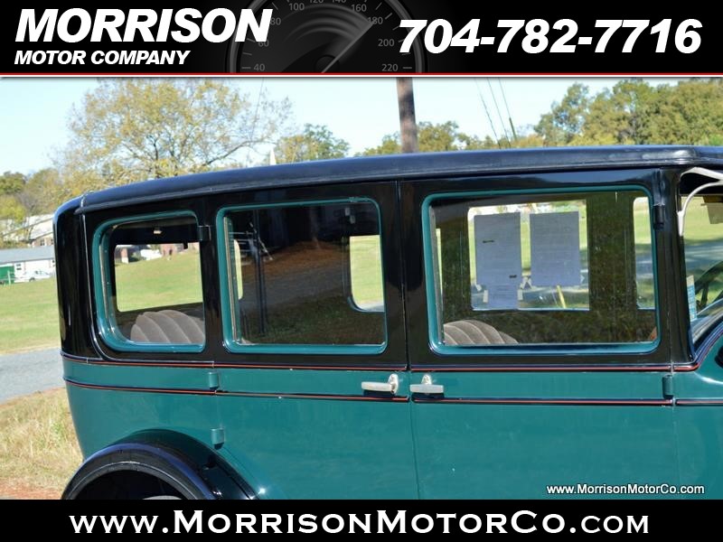 1928 Mazda Protege DX photo