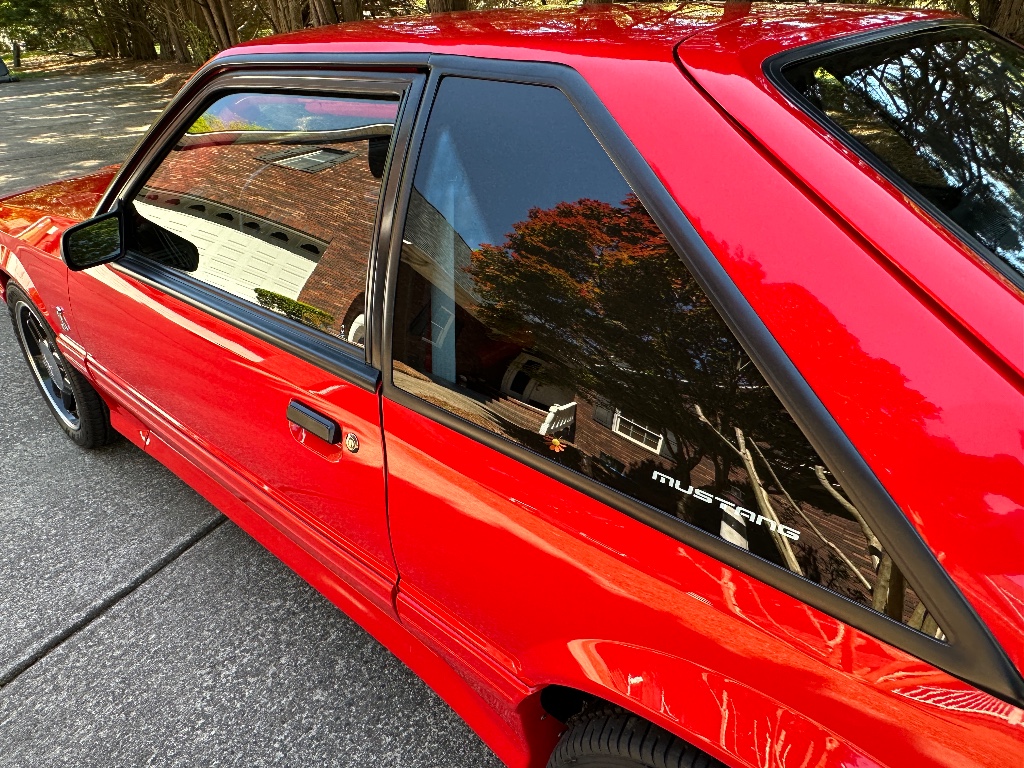 1993 Ford Mustang SVT Cobra photo