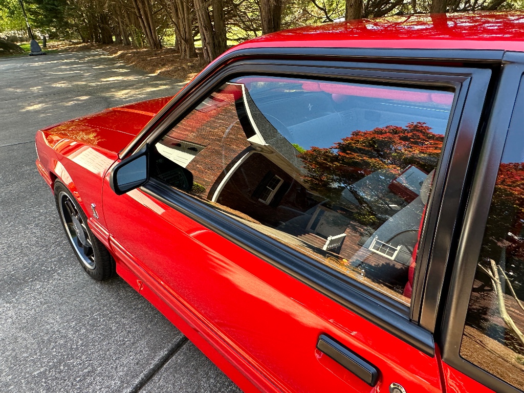 1993 Ford Mustang SVT Cobra photo