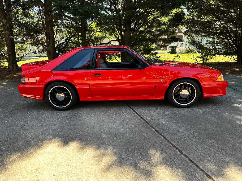1993 Ford Mustang SVT Cobra photo