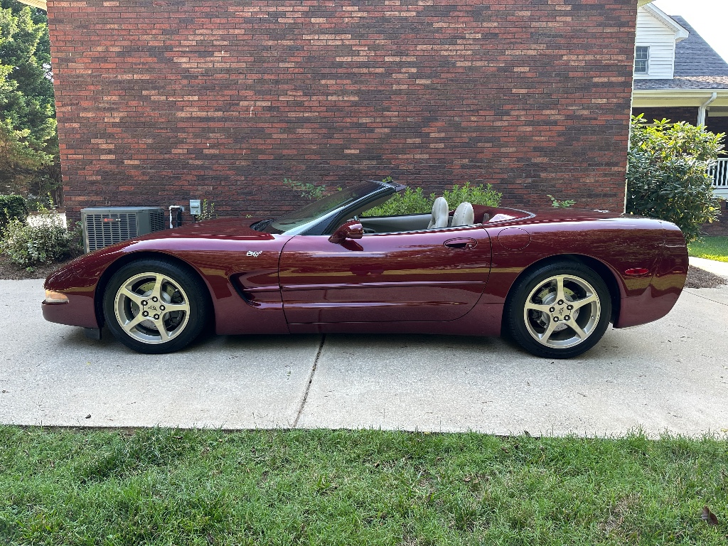 2003 Chevrolet Corvette photo