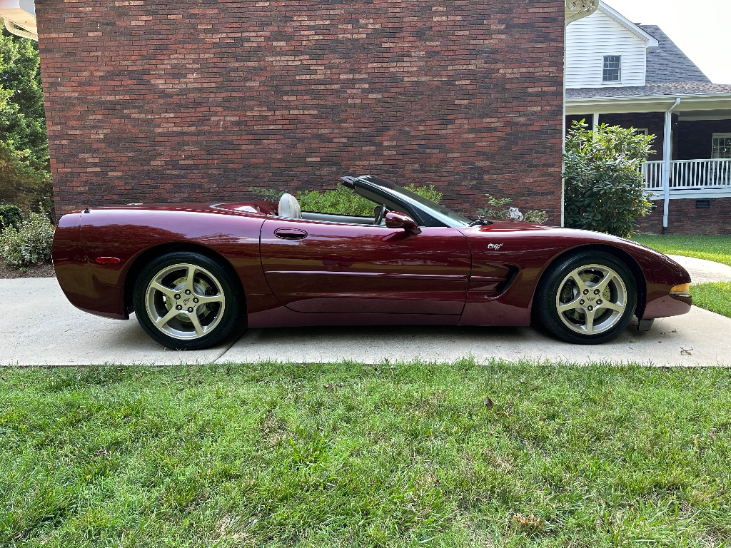 2003 Chevrolet Corvette photo