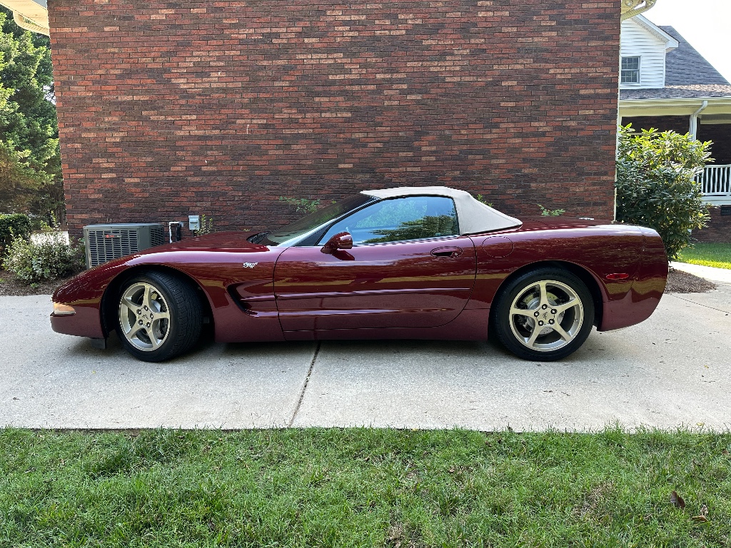 2003 Chevrolet Corvette photo