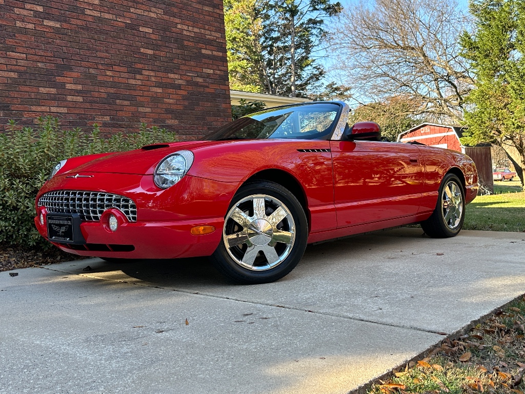 2002 Ford Thunderbird Deluxe photo