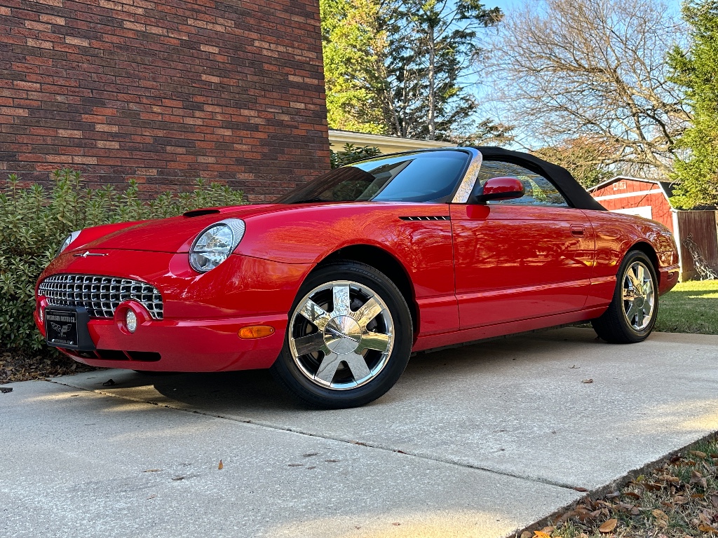 2002 Ford Thunderbird Deluxe photo
