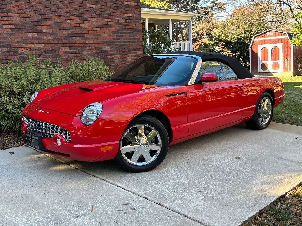 2002 Ford Thunderbird Deluxe photo