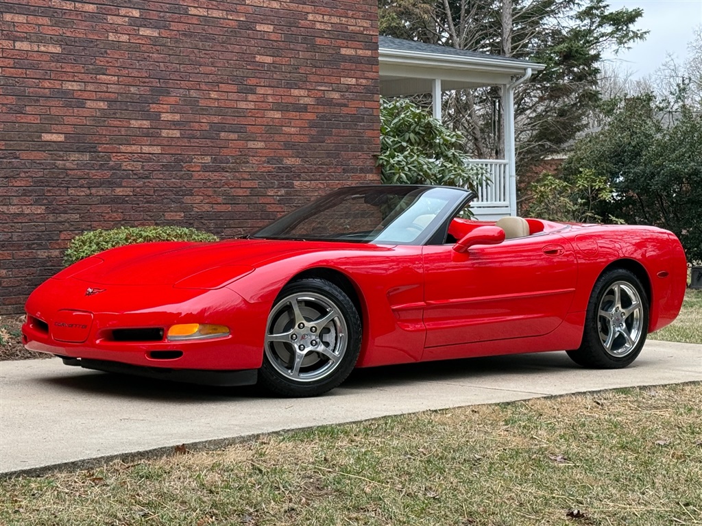 2002 Chevrolet Corvette photo