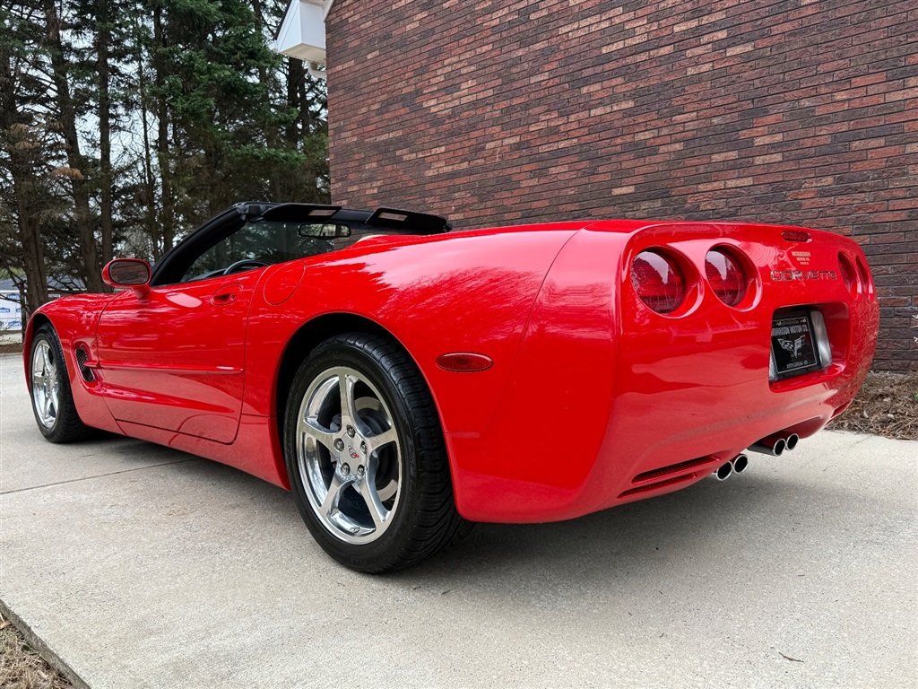 2002 Chevrolet Corvette photo