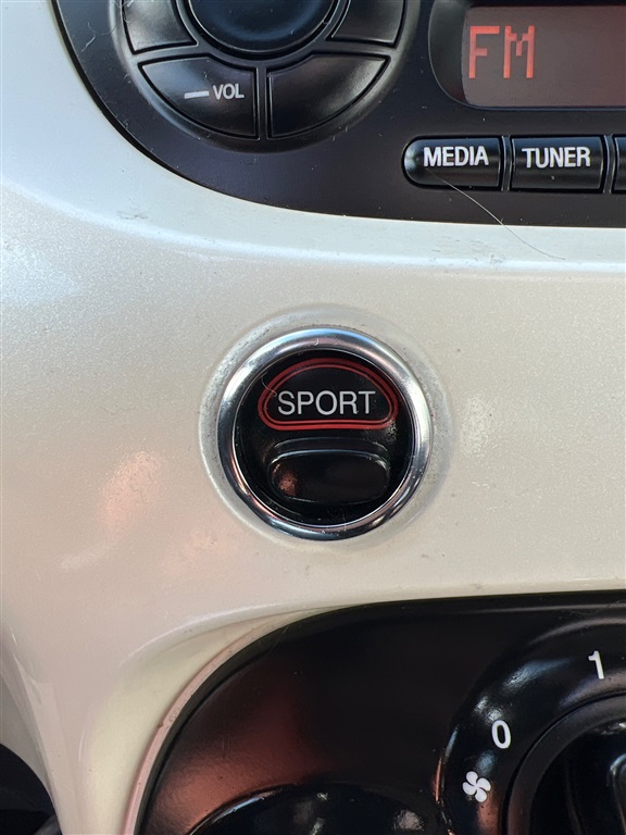 2013 Fiat 500 Sport photo