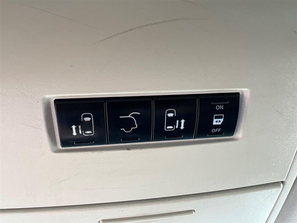 ChryslerTown & Country Touring29