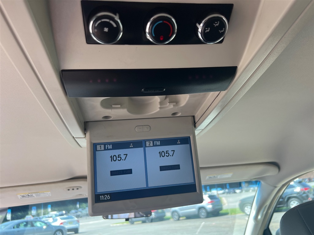 ChryslerTown & Country Touring32