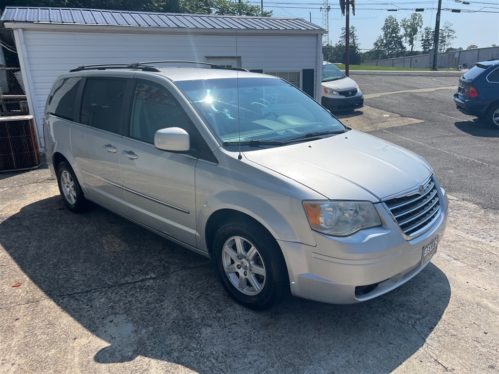ChryslerTown & Country Touring7