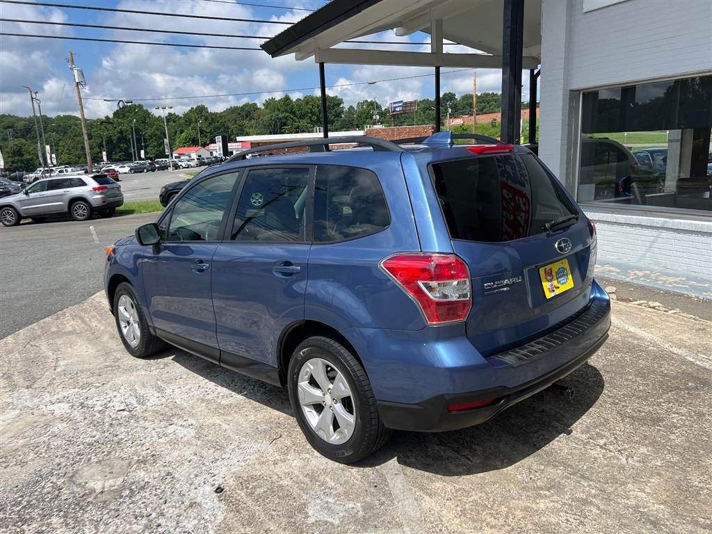 SubaruForester 2.5i Premium PZEV CVT3