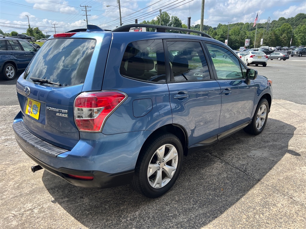 SubaruForester 2.5i Premium PZEV CVT5