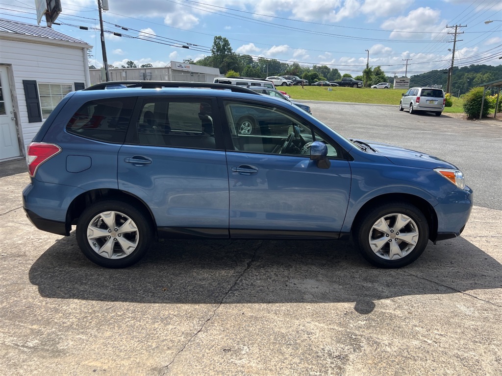 SubaruForester 2.5i Premium PZEV CVT6