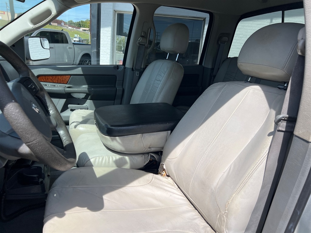 DodgeRam 2500 SLT Quad Cab Long Bed 4WD13