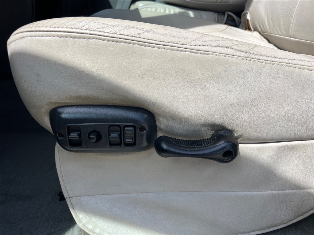 DodgeRam 2500 SLT Quad Cab Long Bed 4WD14