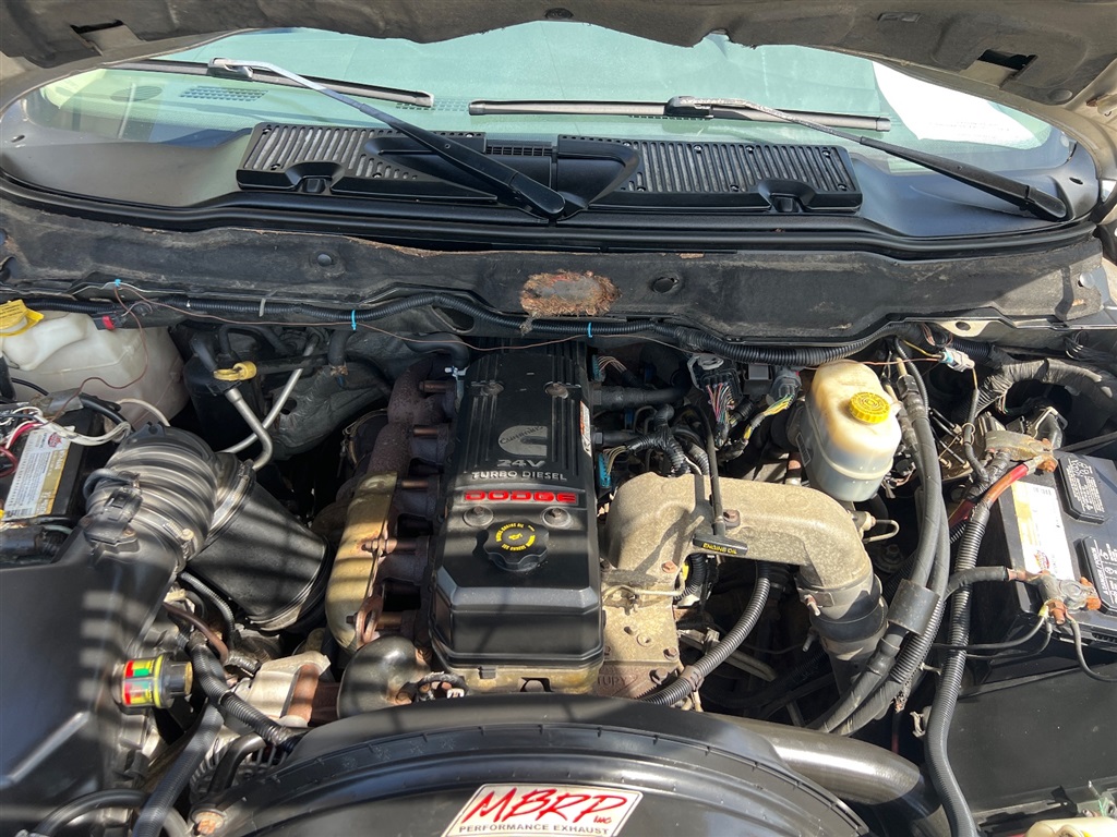 DodgeRam 2500 SLT Quad Cab Long Bed 4WD9