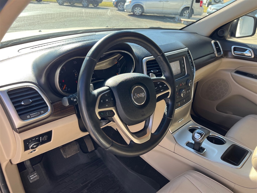 JeepGrand Cherokee Laredo 4WD11