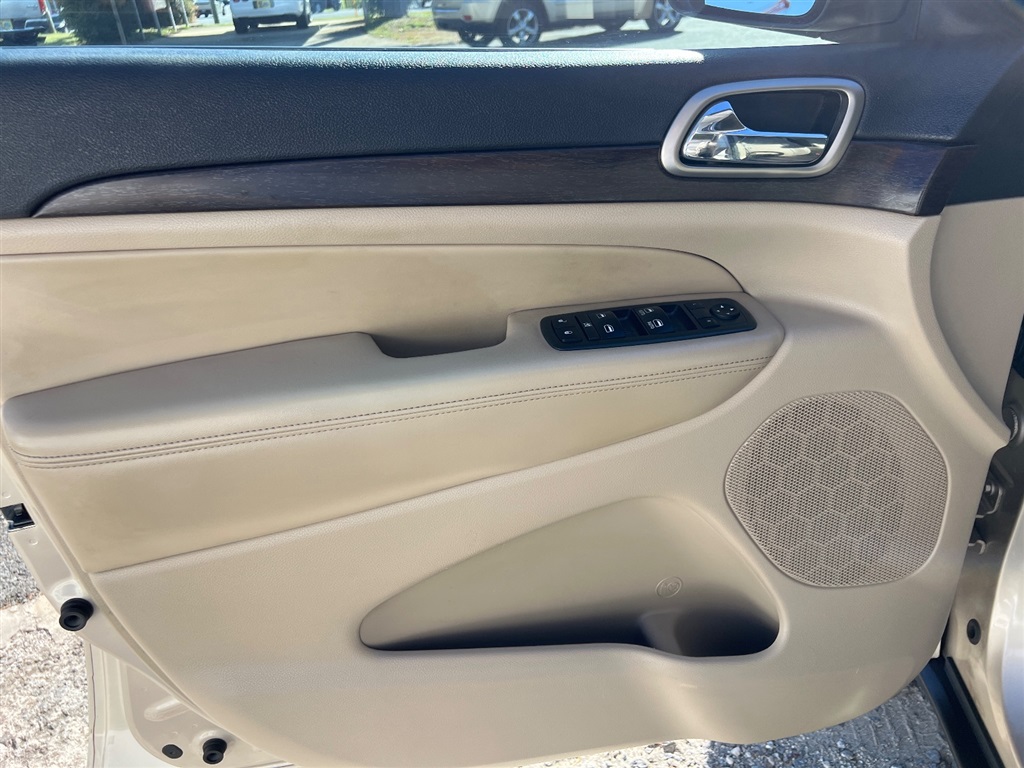 JeepGrand Cherokee Laredo 4WD14