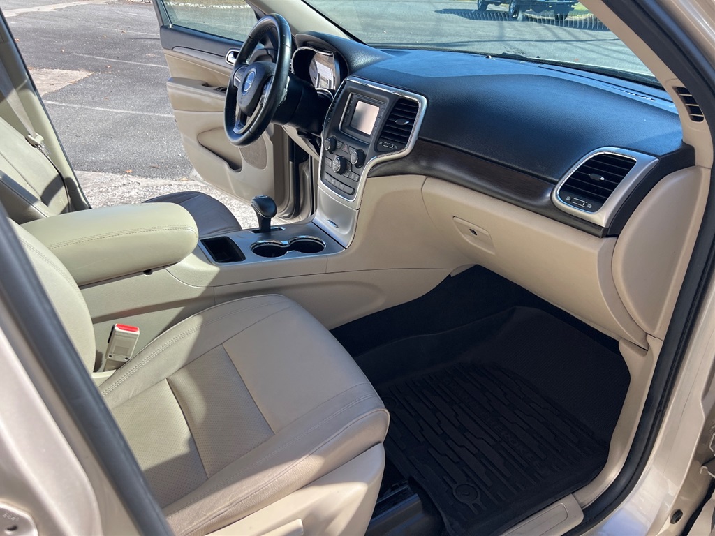 JeepGrand Cherokee Laredo 4WD28