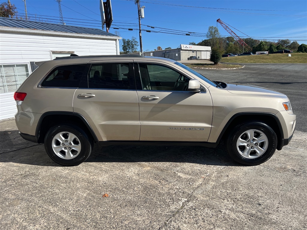 JeepGrand Cherokee Laredo 4WD6