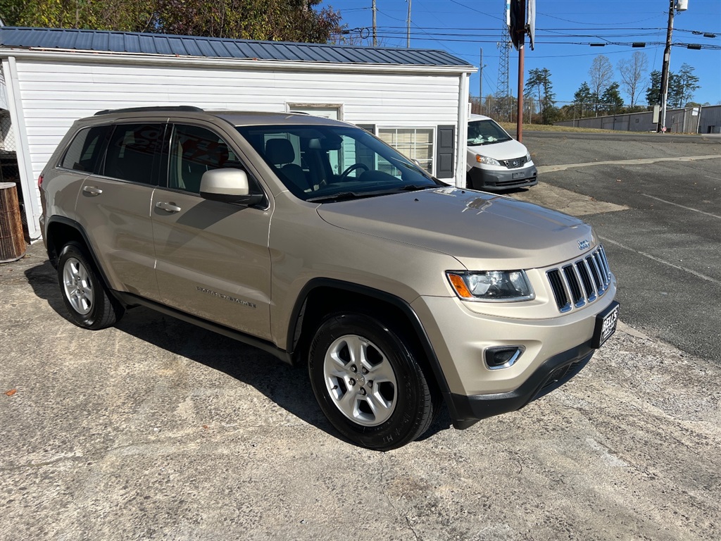 JeepGrand Cherokee Laredo 4WD7