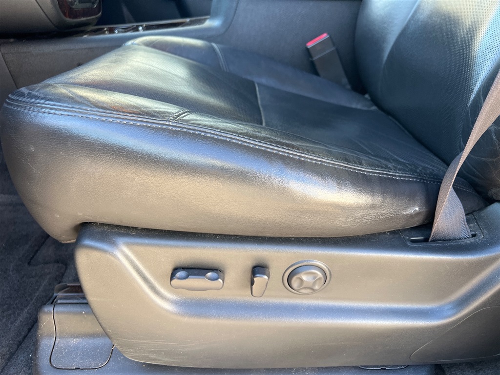 GMCYukon Denali 4WD11