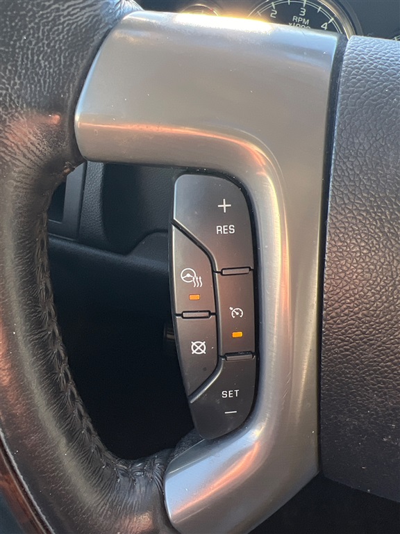 GMCYukon Denali 4WD16