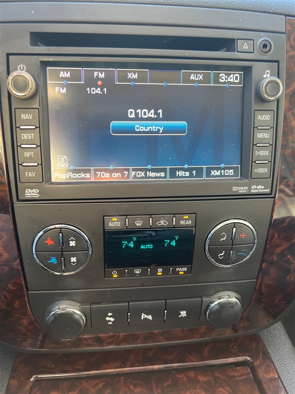 GMCYukon Denali 4WD17