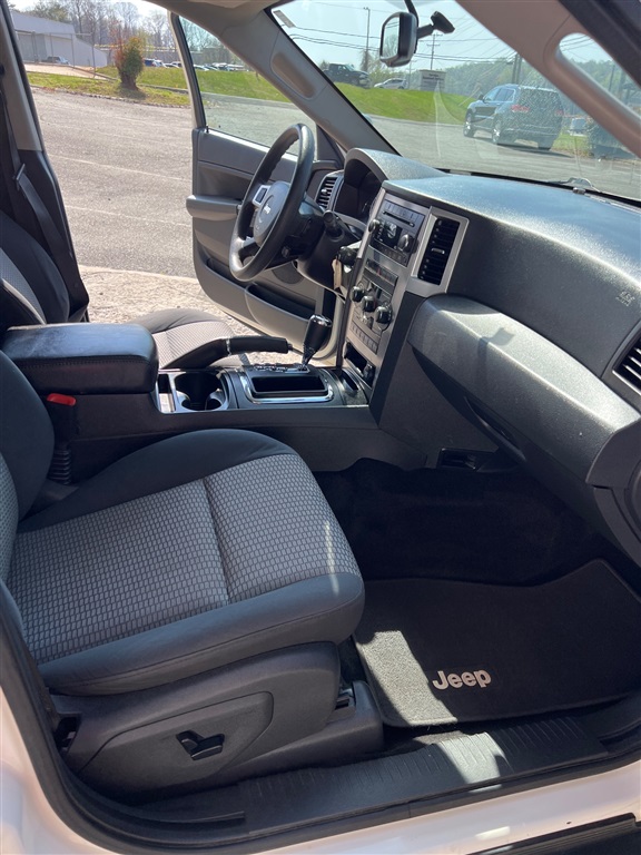 JeepGrand Cherokee Laredo 4WD22